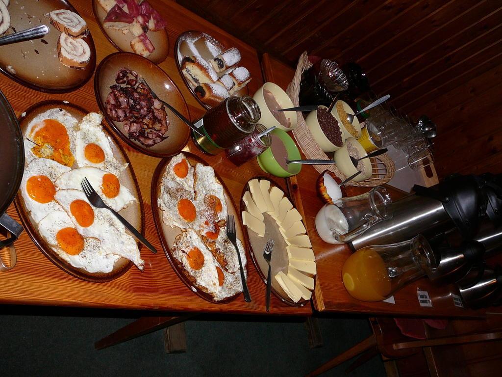 Apartament Janov *